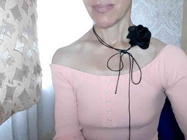 LadyL09 webcam