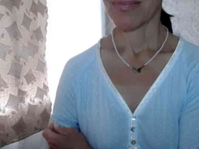 LadyL09 webcam