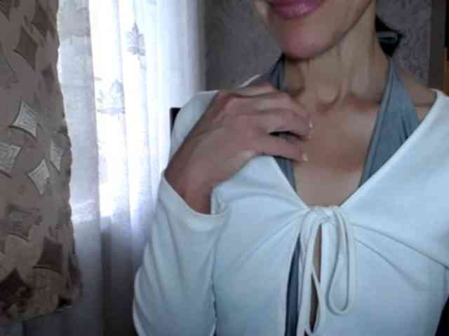 LadyL09 webcam