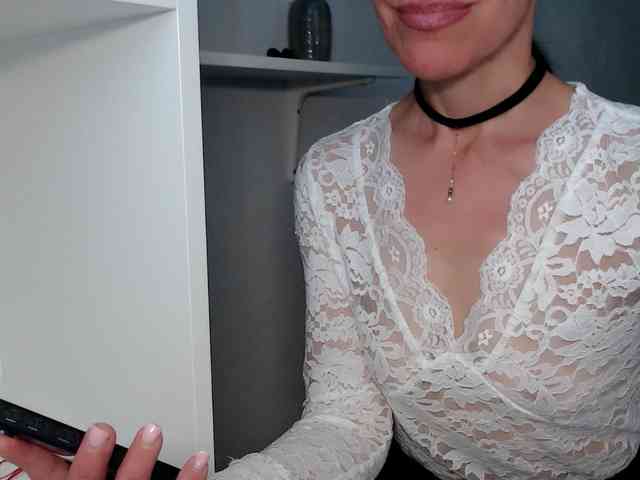 LadyL09 webcam