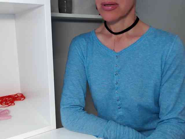 LadyL09 webcam