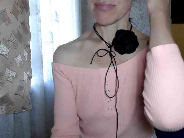 LadyL09 webcam