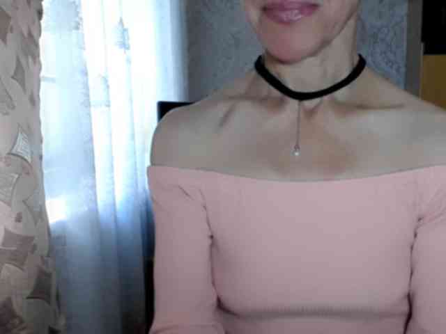 LadyL09 webcam