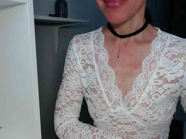 LadyL09 webcam