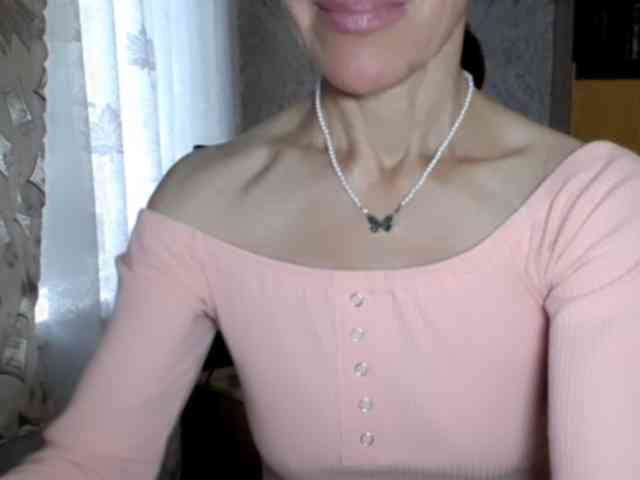 LadyL09 webcam