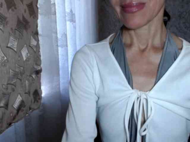 LadyL09 webcam
