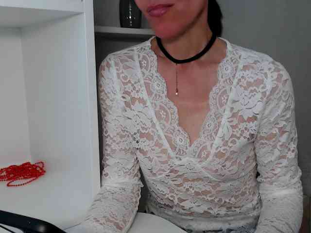 LadyL09 webcam