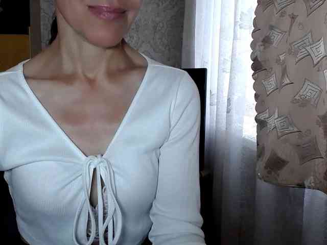 LadyL09 webcam