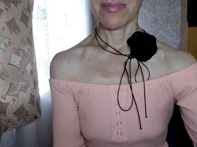 LadyL09 webcam