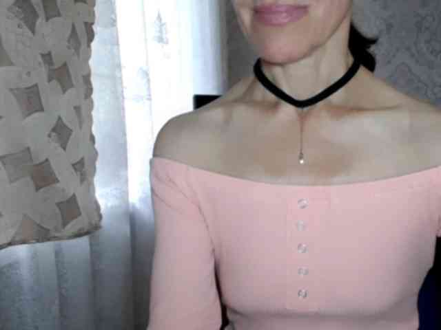 LadyL09 webcam