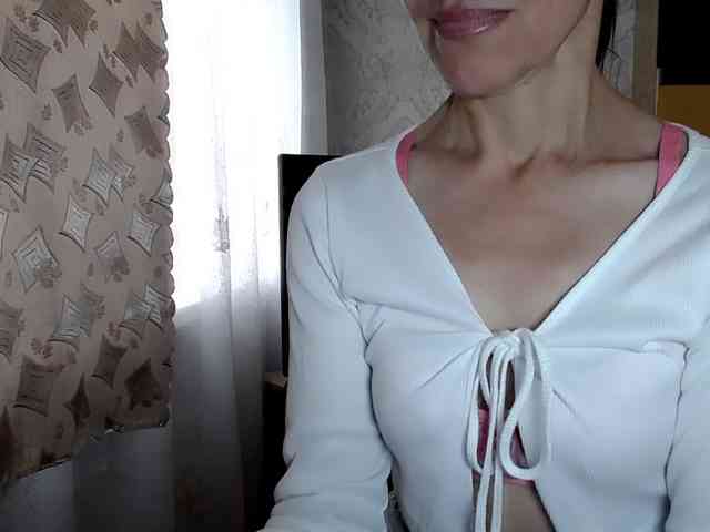 LadyL09 webcam