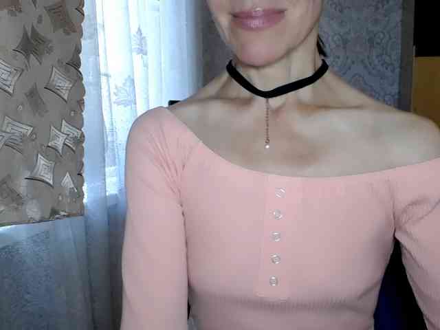 LadyL09 webcam