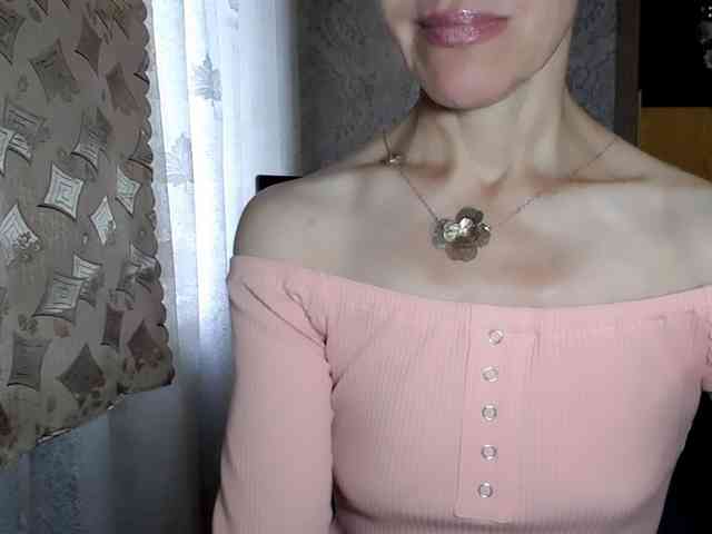LadyL09 webcam