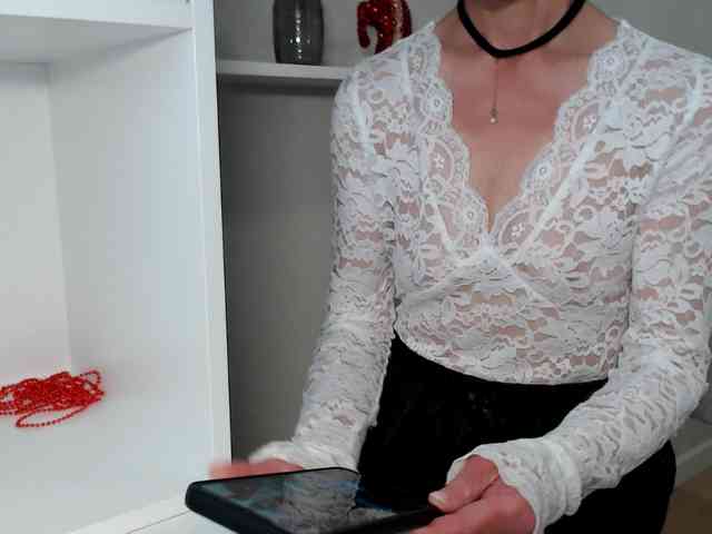 LadyL09 webcam