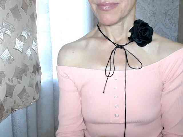 LadyL09 webcam