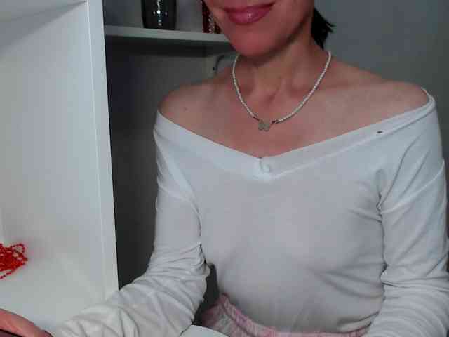 LadyL09 webcam