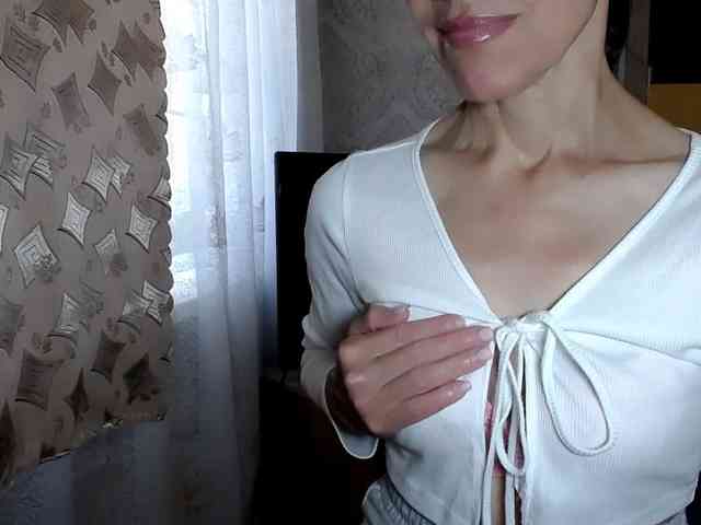 LadyL09 webcam