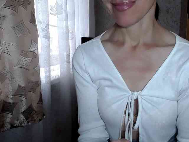 LadyL09 webcam