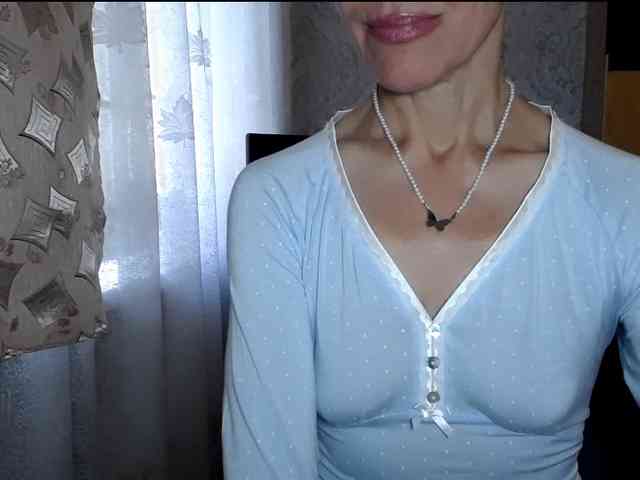 LadyL09 webcam