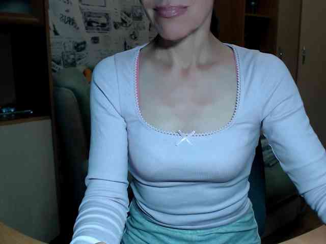 LadyL09 webcam
