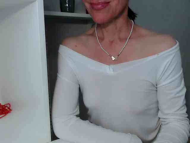 LadyL09 webcam