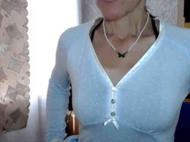 LadyL09 webcam