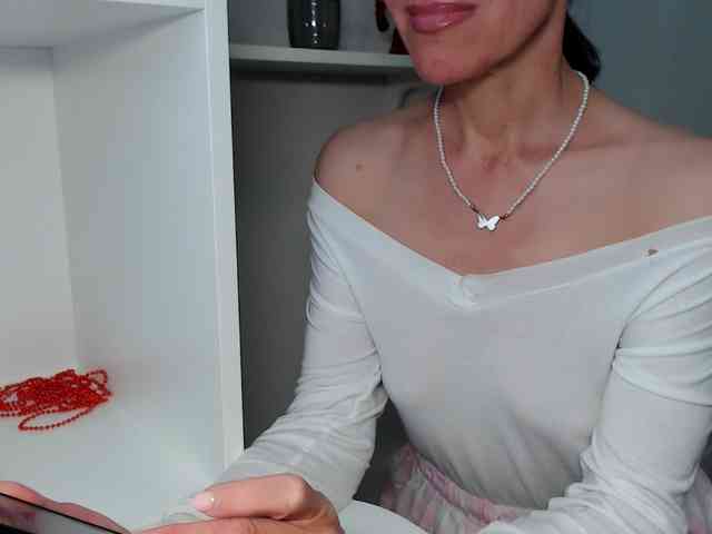 LadyL09 webcam