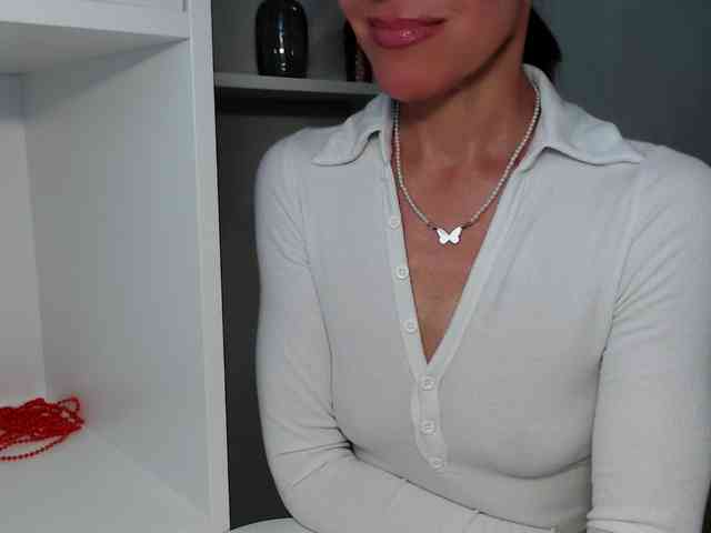LadyL09 webcam