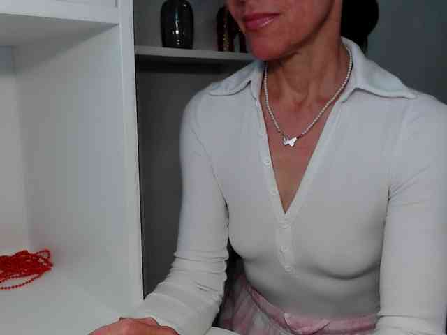 LadyL09 webcam
