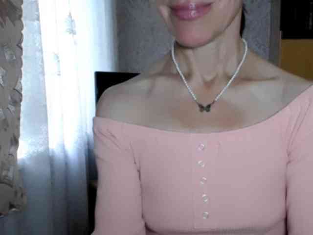 LadyL09 webcam