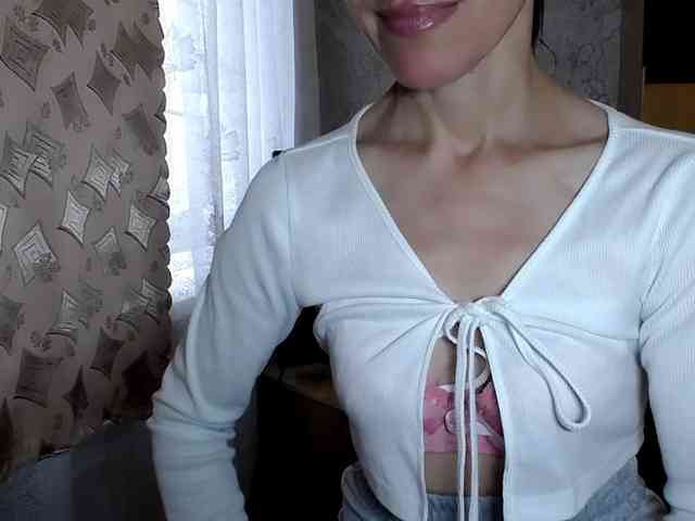 LadyL09 webcam
