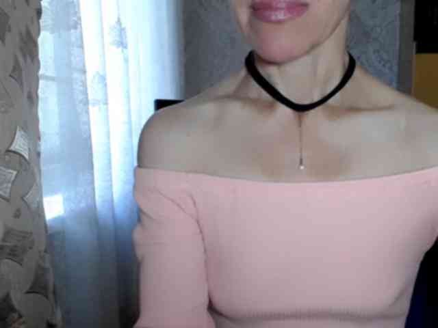 LadyL09 webcam