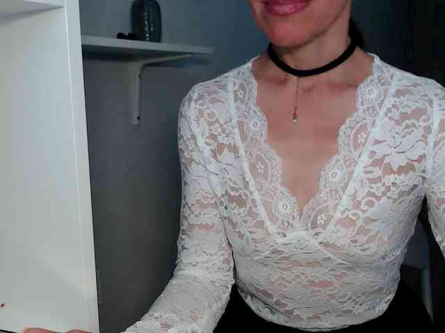 LadyL09 webcam