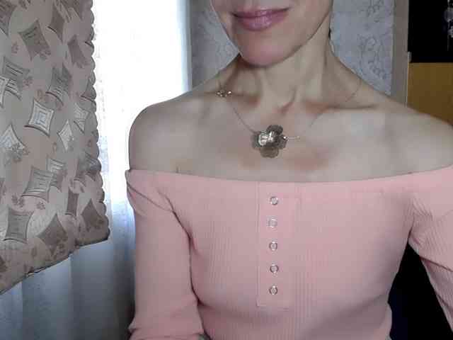 LadyL09 webcam