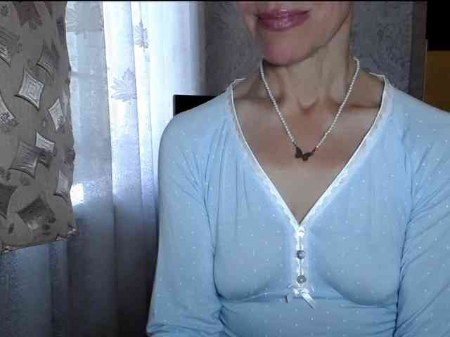 LadyL09 webcam