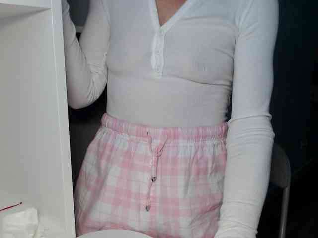 LadyL09 webcam