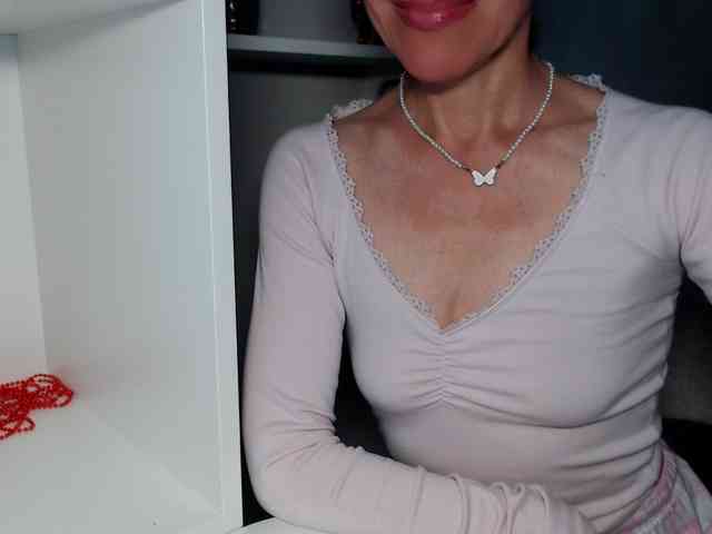 LadyL09 webcam