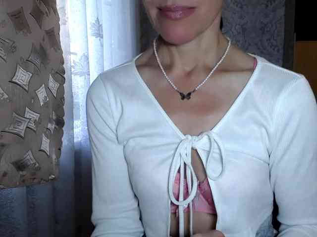 LadyL09 webcam