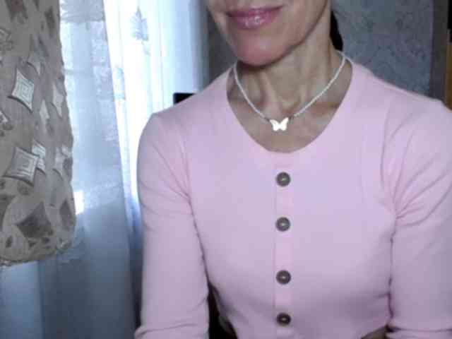 LadyL09 webcam