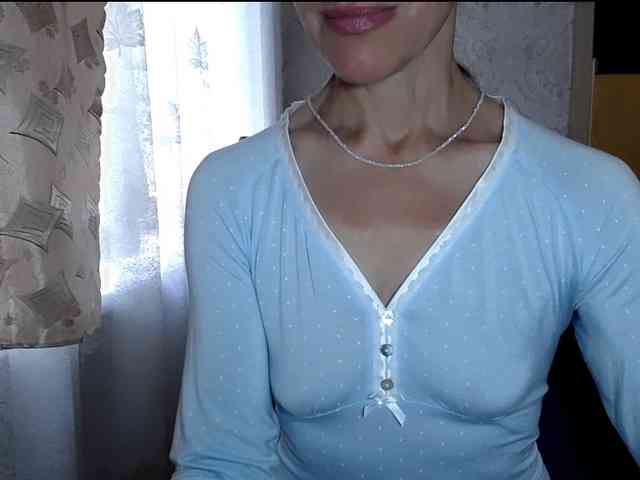 LadyL09 webcam