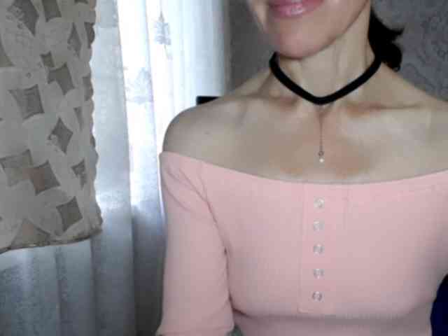 LadyL09 webcam