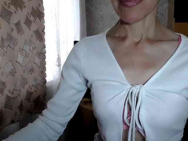 LadyL09 webcam