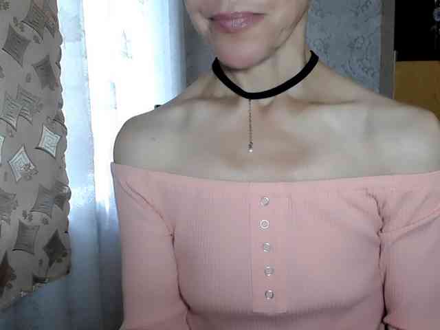 LadyL09 webcam