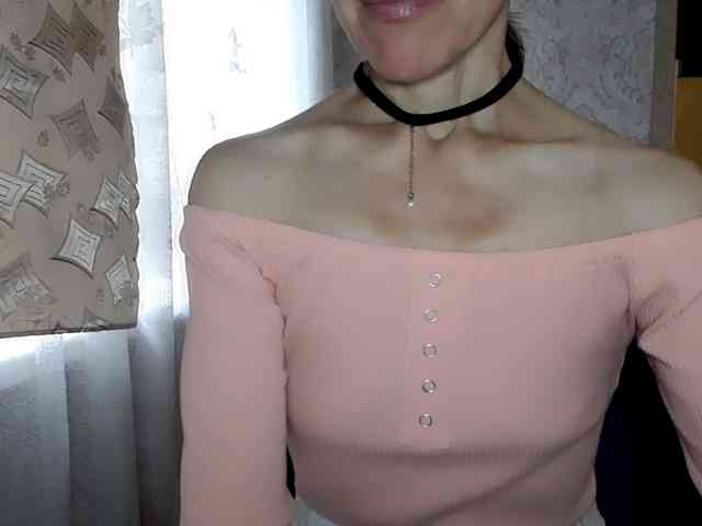 LadyL09 webcam