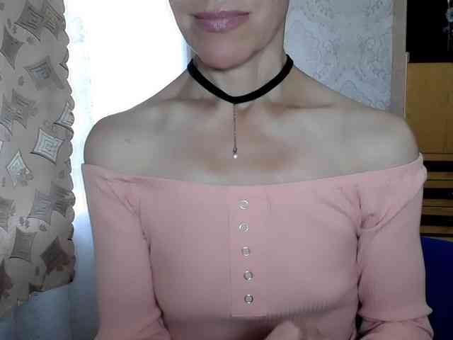 LadyL09 webcam