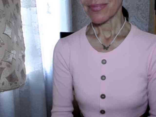 LadyL09 webcam