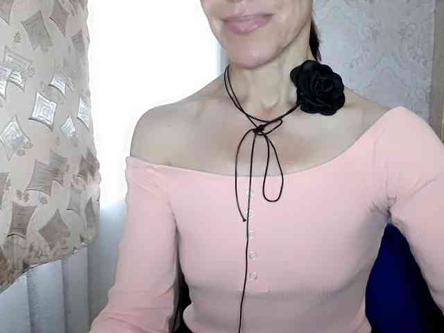 LadyL09 webcam