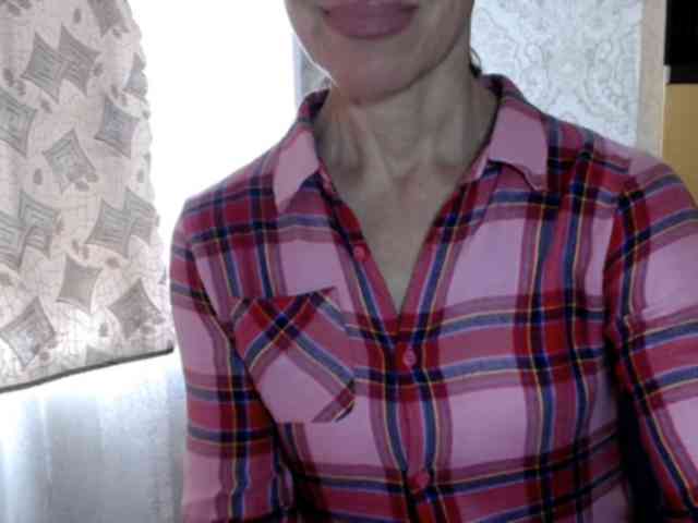 LadyL09 webcam