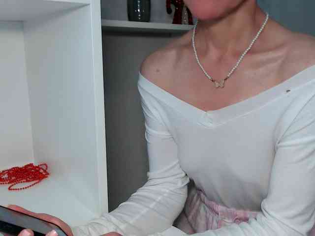 LadyL09 webcam