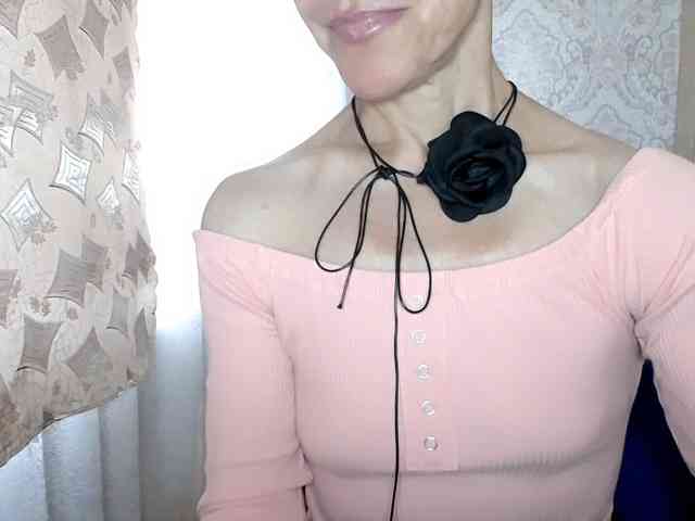LadyL09 webcam